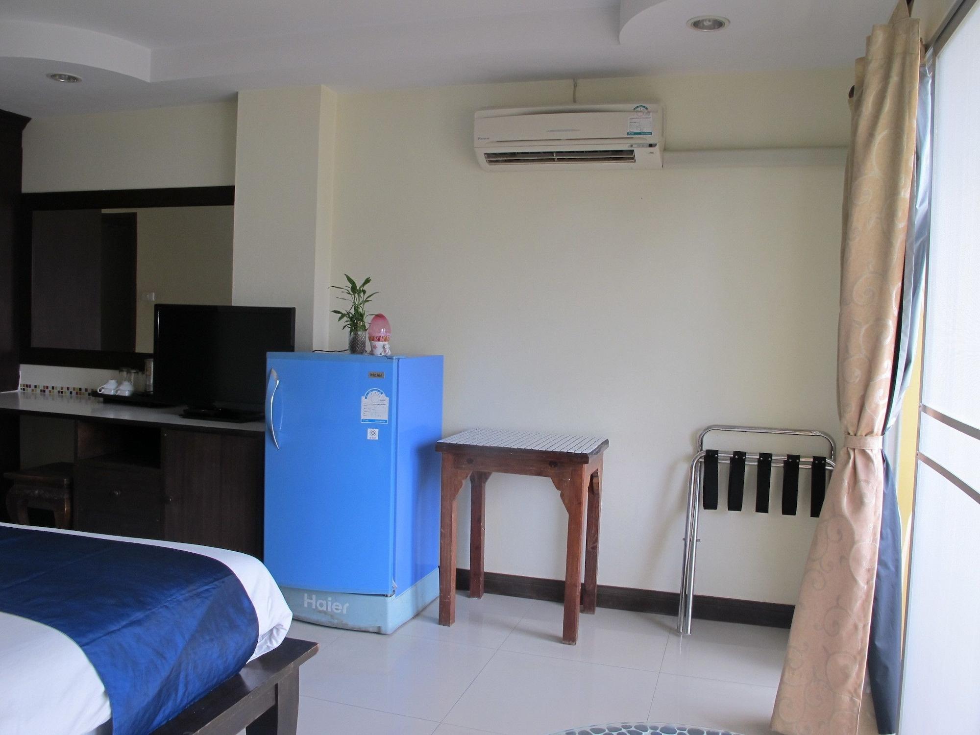 Pius Place Pattaya Exterior foto