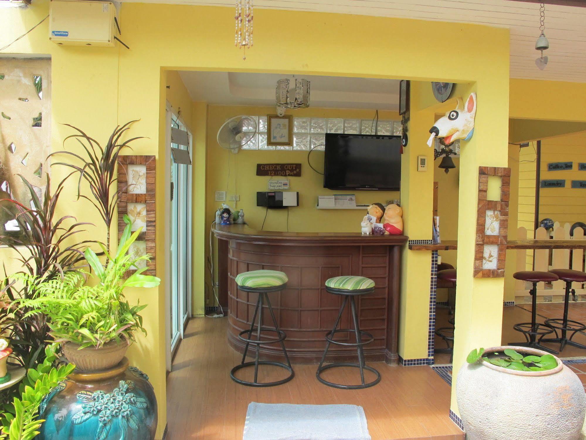 Pius Place Pattaya Exterior foto